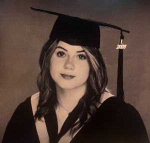 07 26 GRAD kaelyn dennis